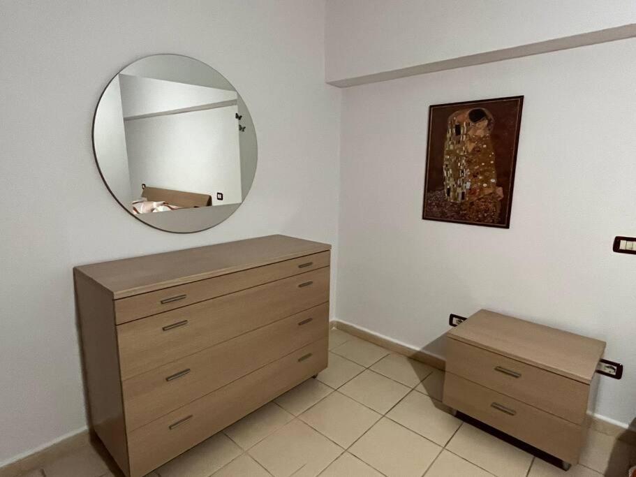 Ak Terminal Apartments Дуррес Экстерьер фото