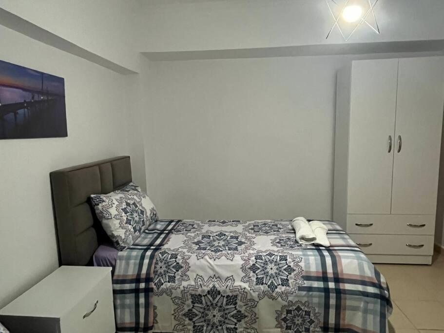 Ak Terminal Apartments Дуррес Экстерьер фото