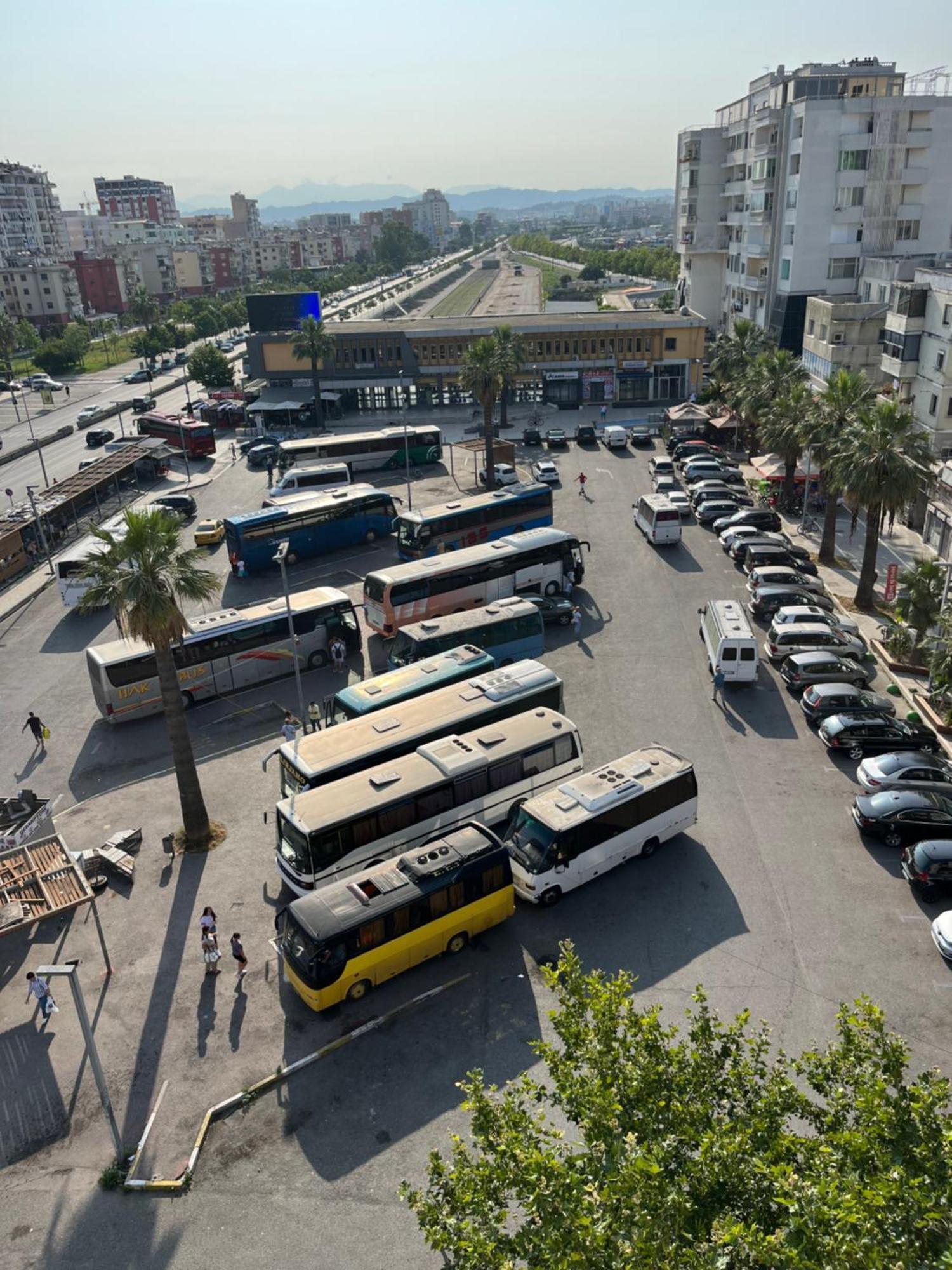 Ak Terminal Apartments Дуррес Экстерьер фото